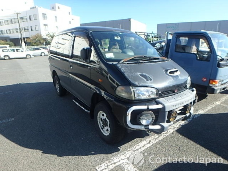 MITSUBISHI DELICA SPACE GEAR 1996 DIESEL MT 4WD   : Used Vehicle Exporter