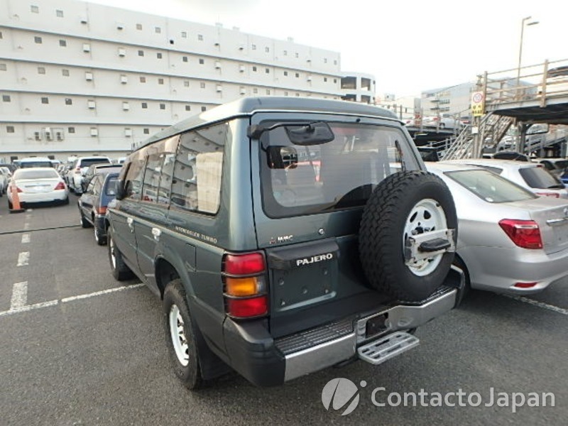 MITSUBISHI PAJERO 4WD 1991 V44W AT  : Used Vehicle Exporter